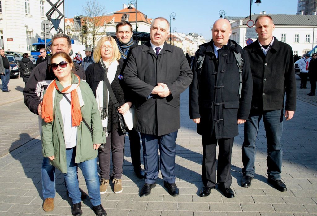 Na marszu z okazji 10 kwietnia w Warszawie z panem posłem Jackiem Sasinem oraz panem Wojewodą Zbigniewem Hoffmannem
